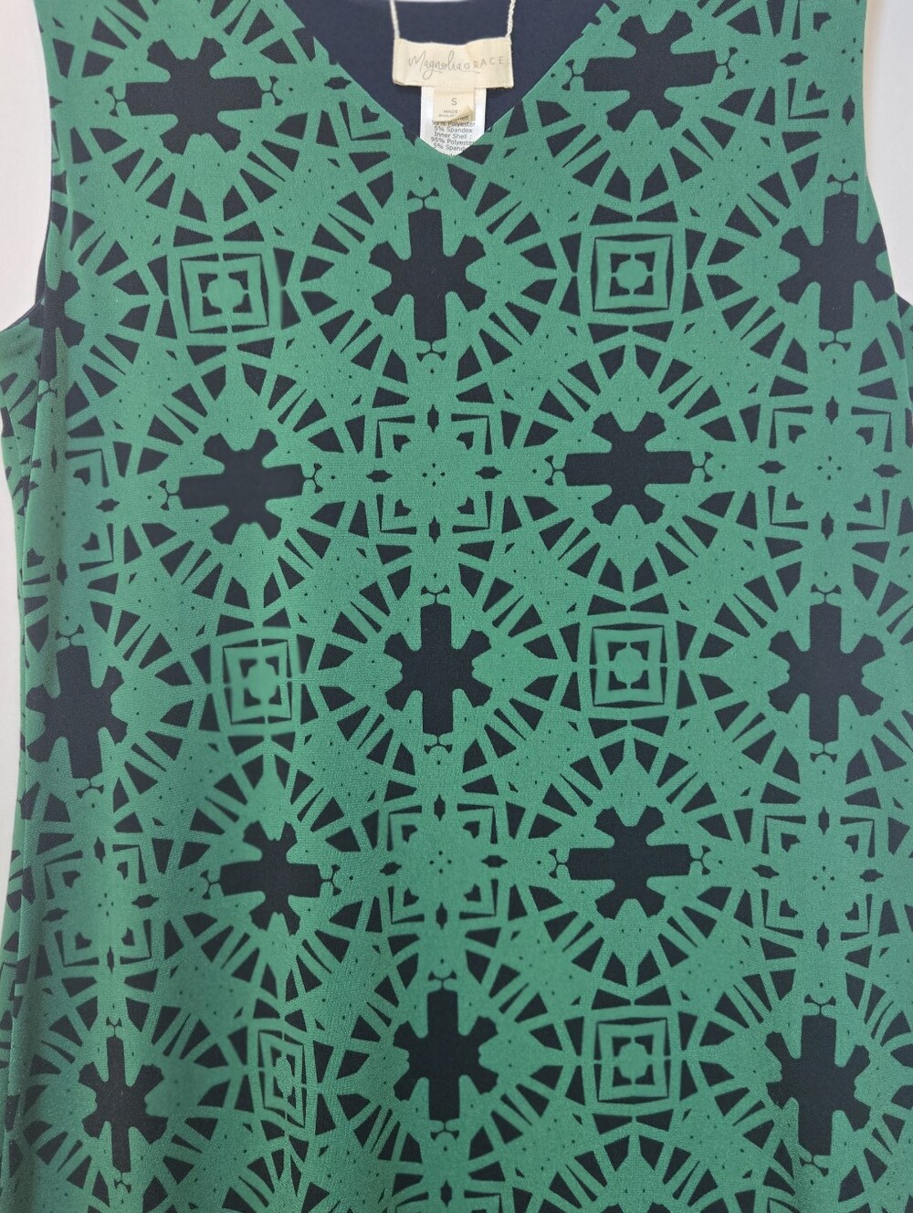 Magnolia Grace Reversable Size S, Sleeveless Strethcy dress, 2 Dresses In One! - Picture 4 of 10